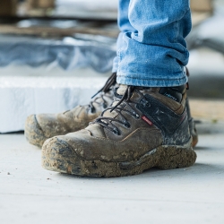 Bota Kigali S3S Fibra Vidro PU/Borracha HRO SR - FOR WALK Bota Kigali S3S Fibra Vidro PU/Borracha HRO SR - FOR WALK