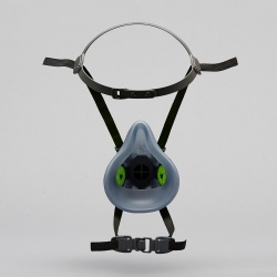 Meia Máscara Em Borracha - BLS Meia Máscara Em Borracha - BLS